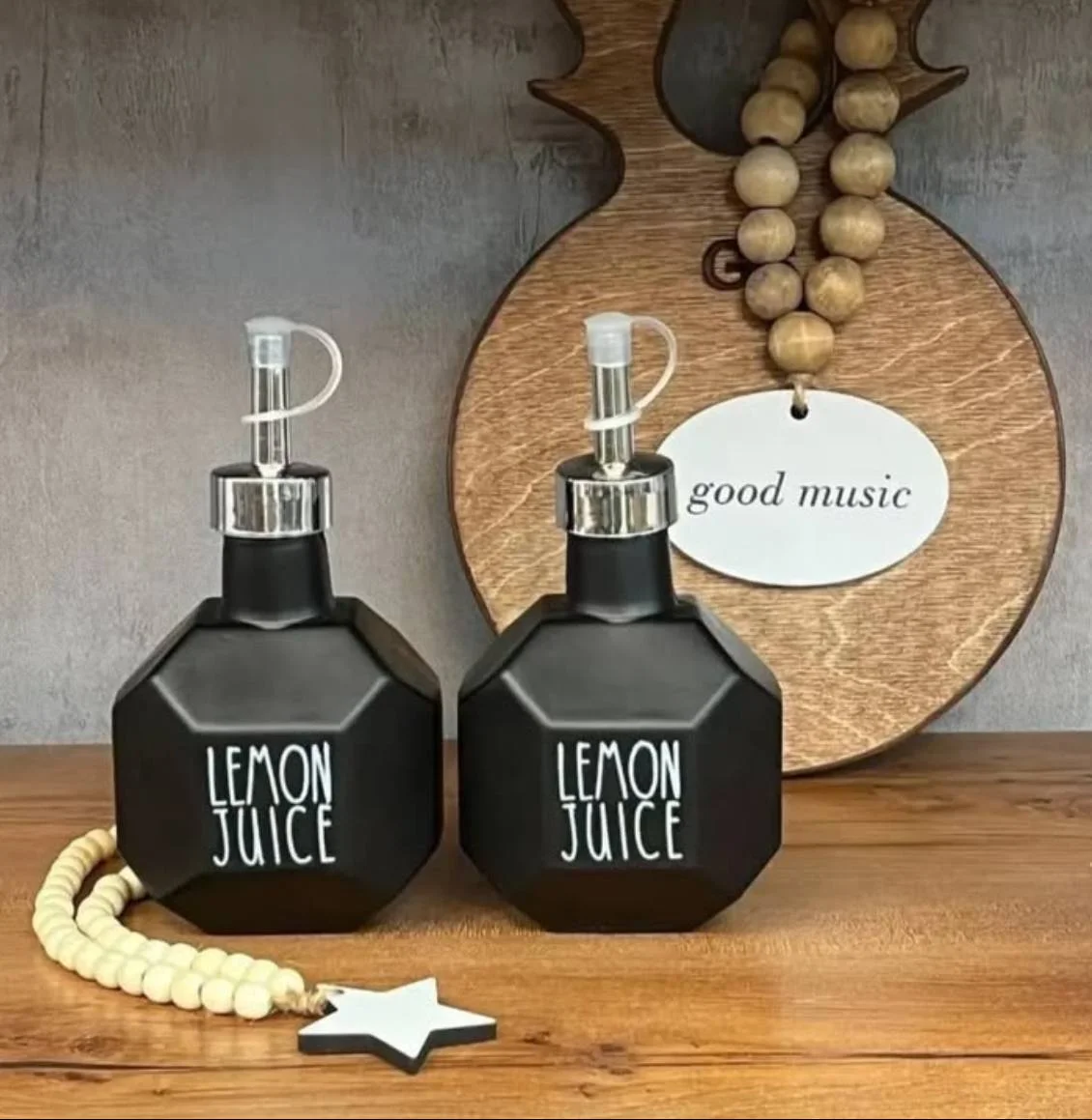 White basic sweatshirt